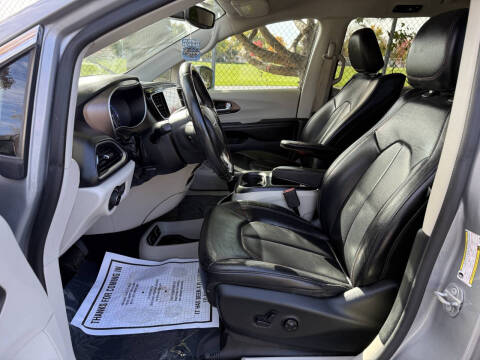 2018 Chrysler Pacifica Touring L Plus