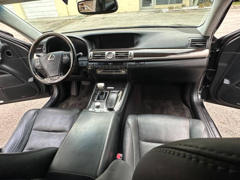 2014 Lexus LS 460