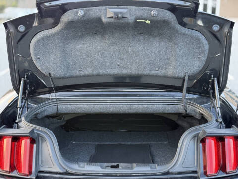 2015 Ford Mustang V6