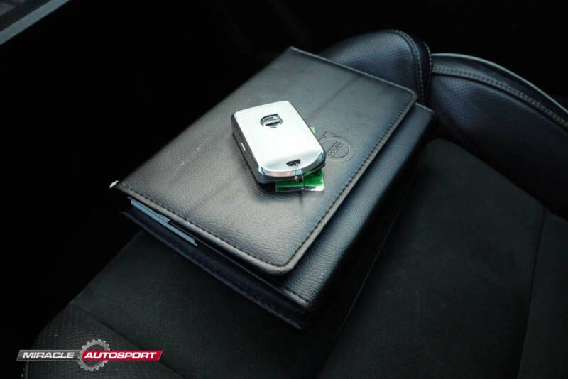 2019 Volvo XC90 T6 R-Design