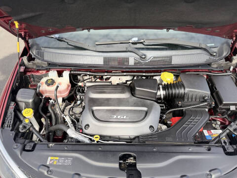 2017 Chrysler Pacifica Touring-L