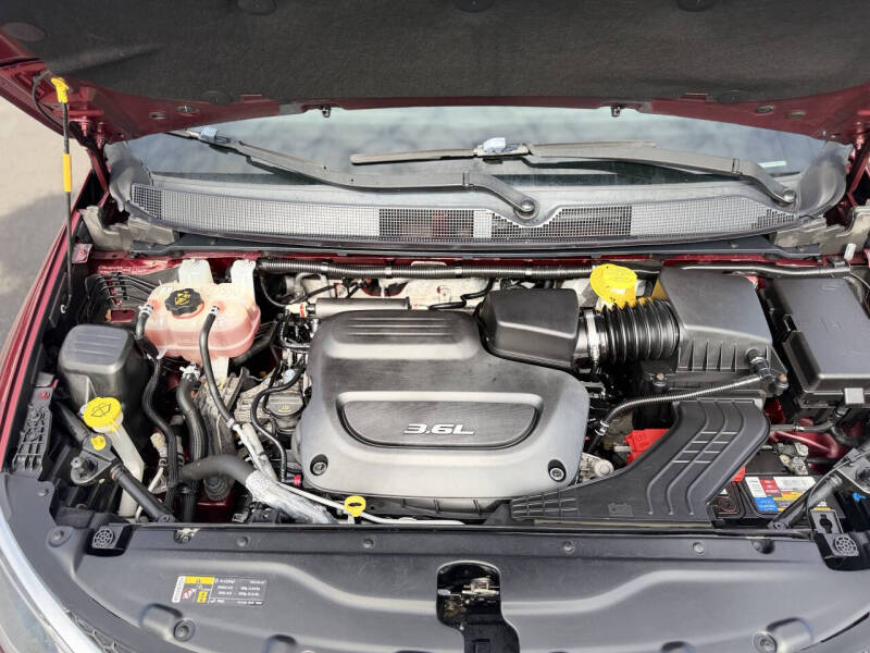 2017 Chrysler Pacifica Touring-L