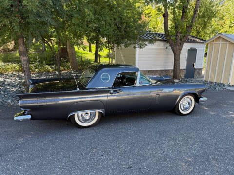 1957 Ford Thunderbird