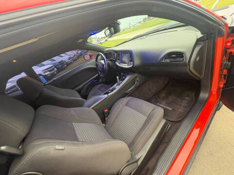 2016 Dodge Challenger SXT