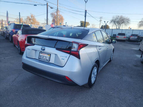 2019 Toyota Prius L Eco