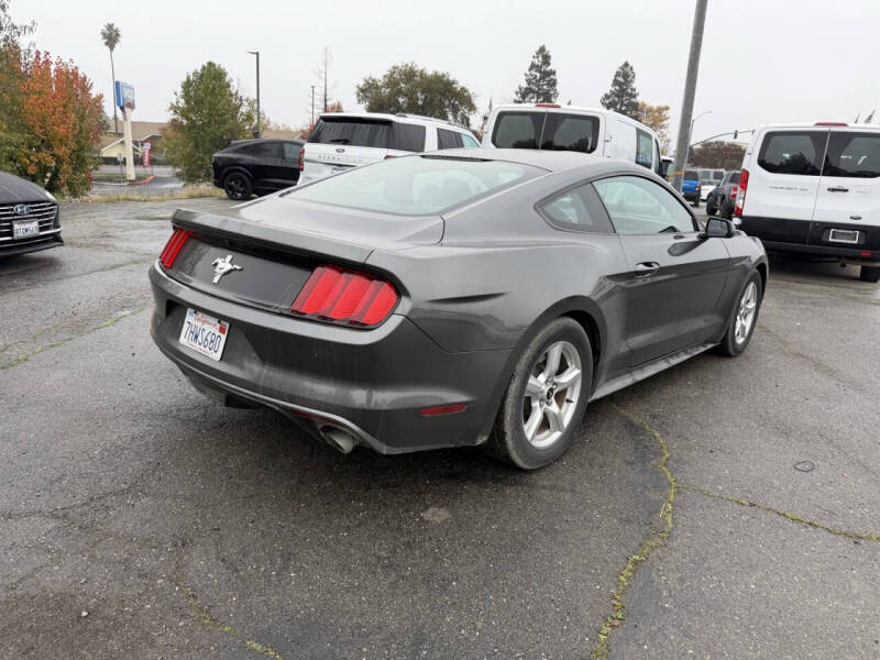 2015 Ford Mustang V6