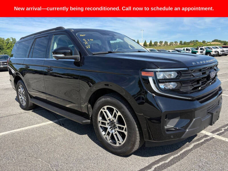2025 Ford Expedition MAX Active