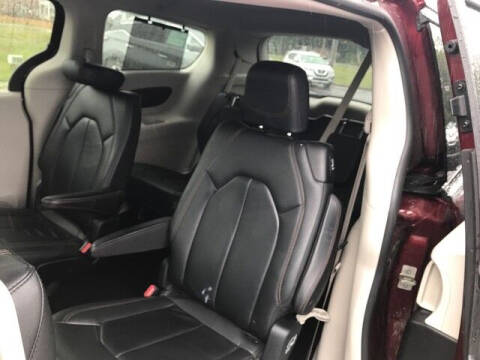 2017 Chrysler Pacifica Touring-L