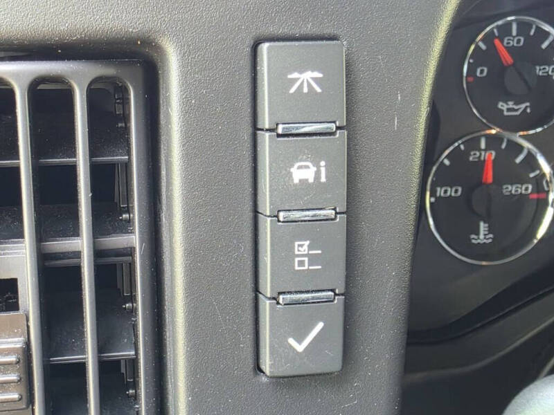 2023 GMC Savana 2500