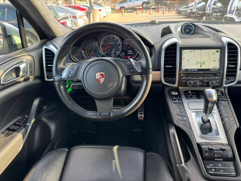 2012 Porsche Cayenne Turbo