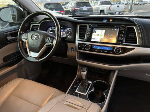 2017 Toyota Highlander Hybrid XLE