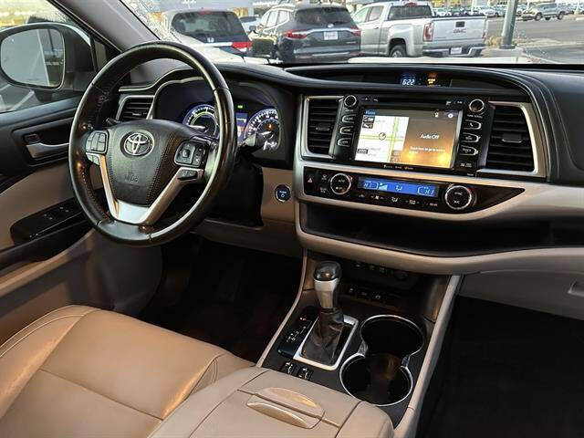 2017 Toyota Highlander Hybrid XLE