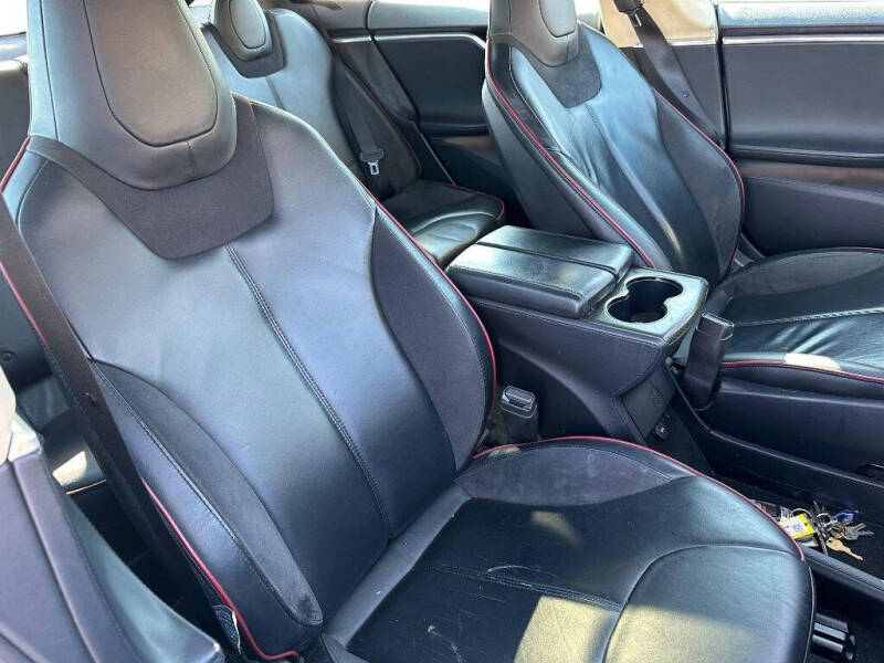 2013 Tesla Model S Performance