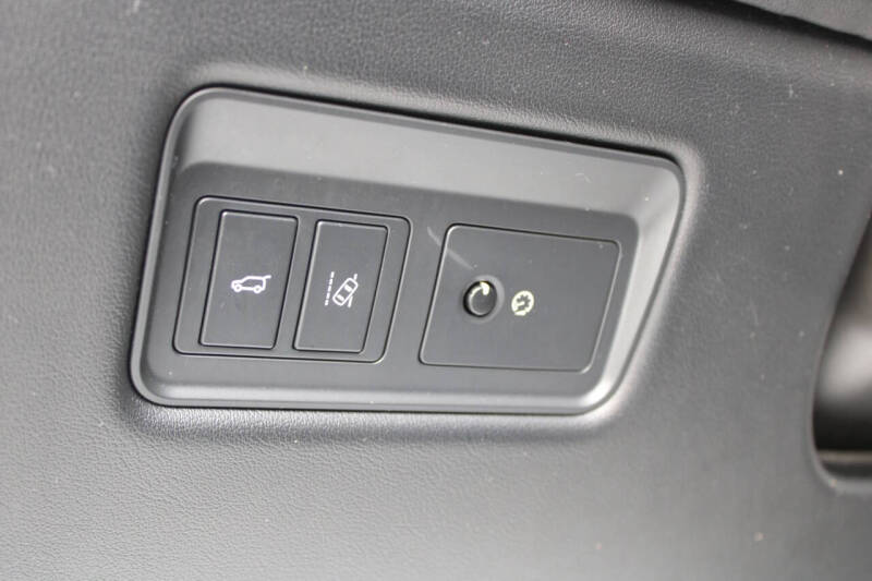 2017 Land Rover Range Rover Supercharged LWB