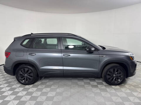 2022 Volkswagen Taos S 4Motion