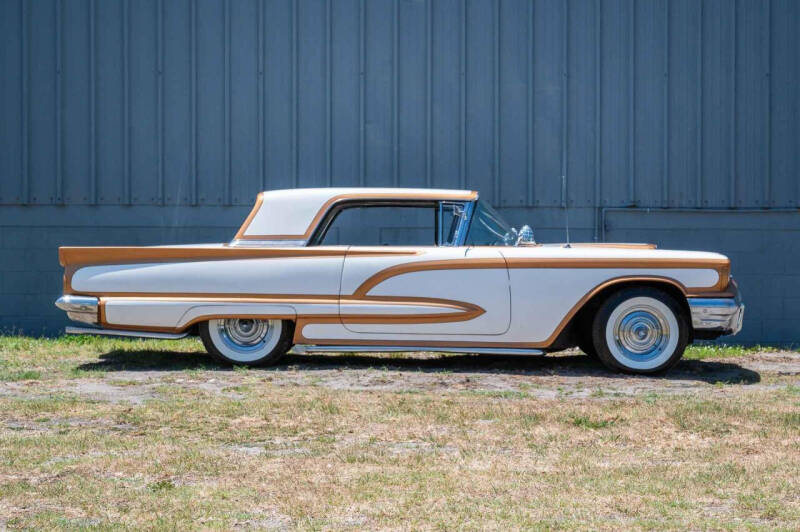 1960 Ford Thunderbird