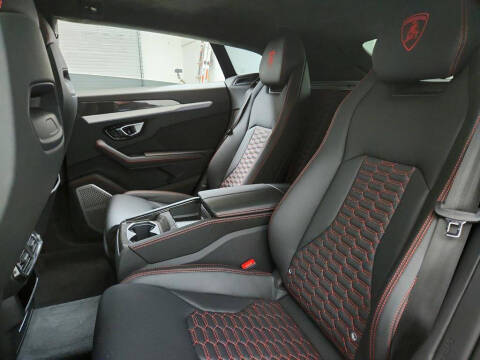 2019 Lamborghini Urus