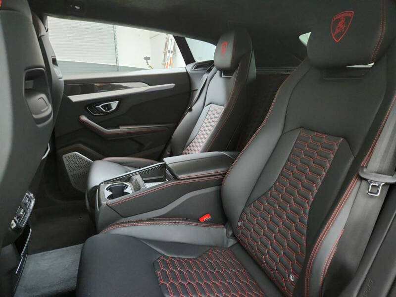 2019 Lamborghini Urus