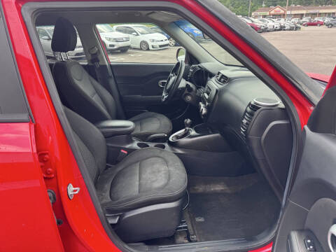 2015 Kia Soul +