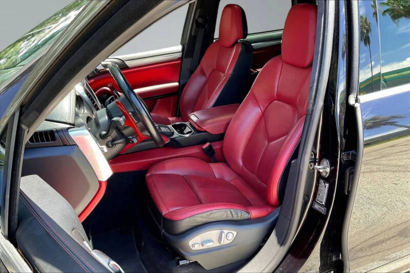 2014 Porsche Cayenne