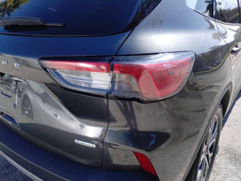 2020 Ford Escape SEL