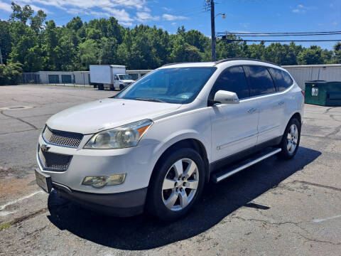 2009 Chevrolet Traverse for sale at Royalty Motors LLC in Portsmouth VA