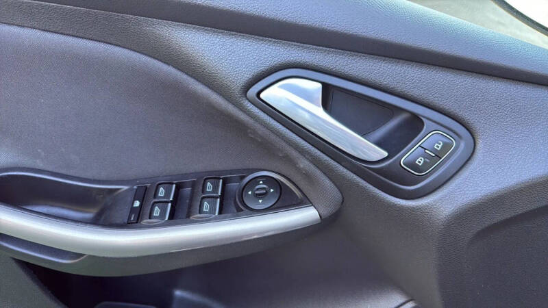 2018 Ford Focus Titanium