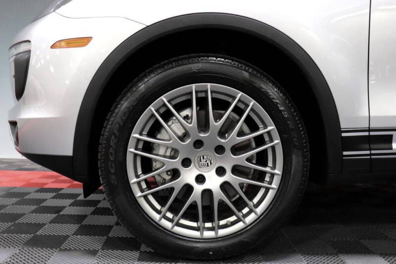 2018 Porsche Cayenne S