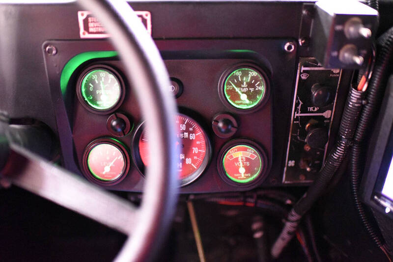 2004 AM General Hummer