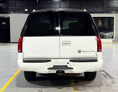 2000 Cadillac Escalade