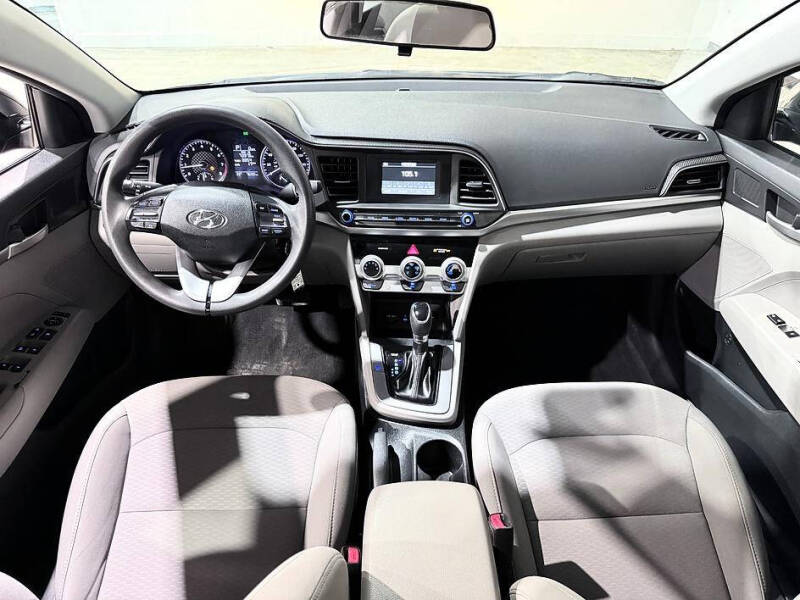 2019 Hyundai Elantra