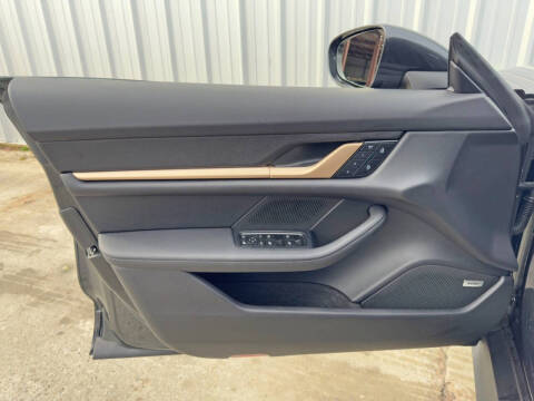 2025 Porsche Taycan 4S