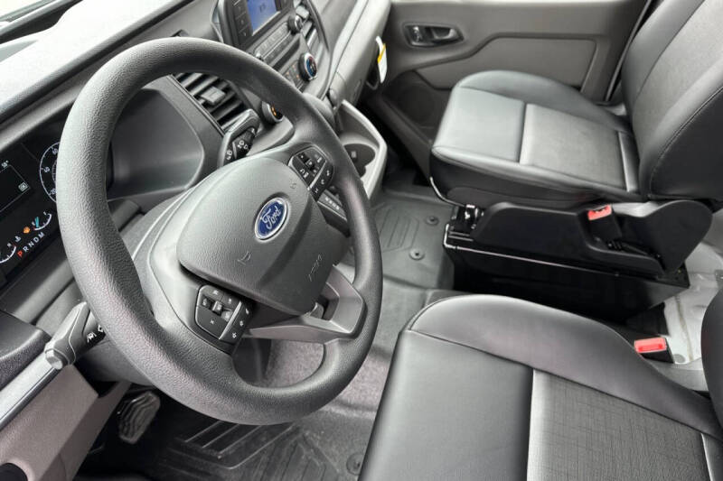 2025 Ford Transit