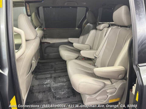 2013 Toyota Sienna XLE 8-Passenger