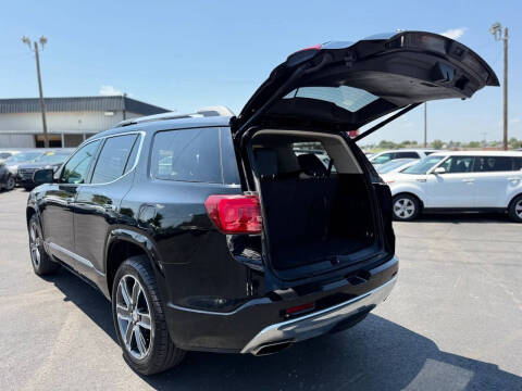 2017 GMC Acadia Denali