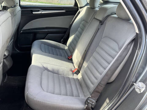 2015 Ford Fusion Hybrid S