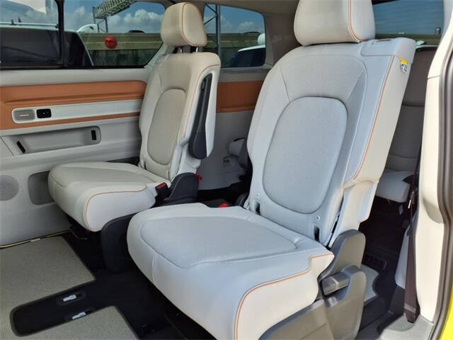 2025 Volkswagen ID. Buzz Pro S Plus 4Motion