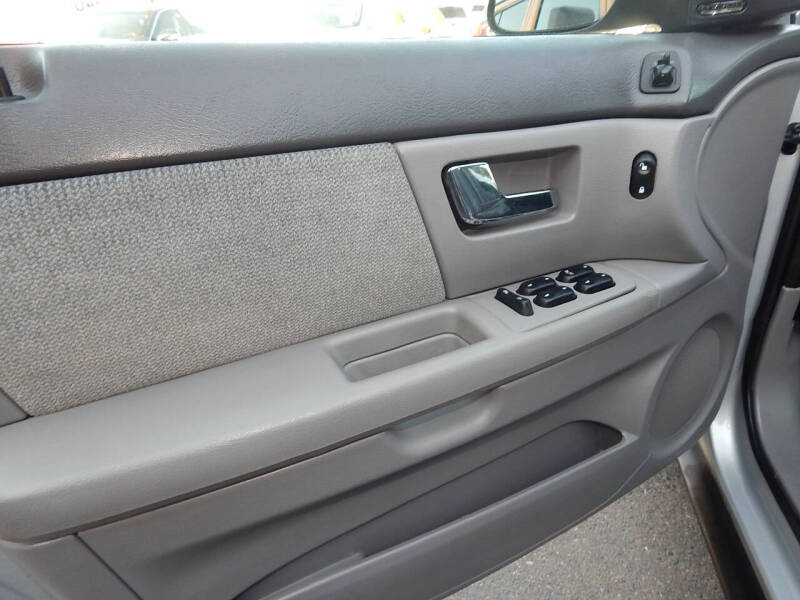 2000 Ford Taurus SEL