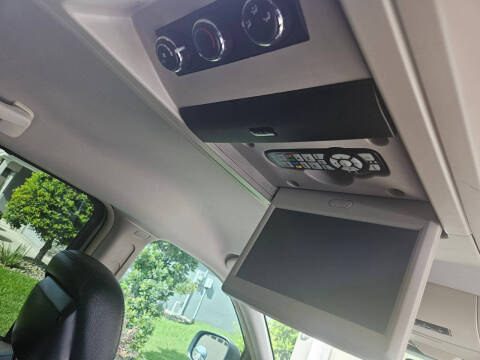 2016 Chrysler Town and Country Touring