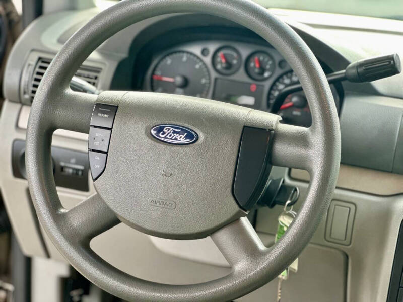 2006 Ford Freestar SE