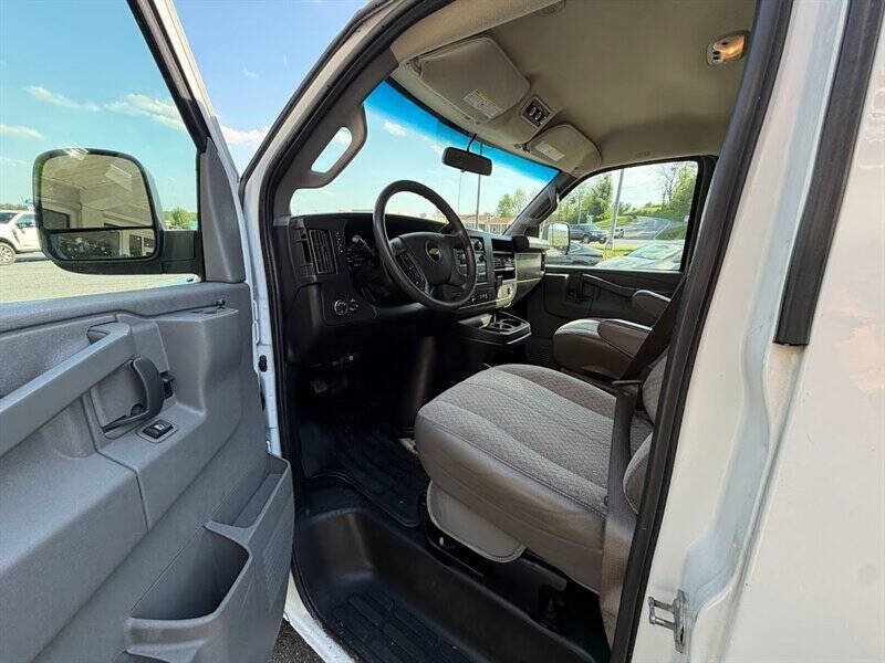 2018 Chevrolet Express LT 2500
