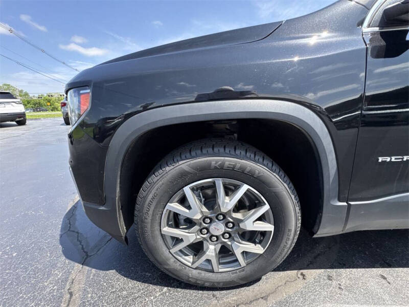 2023 GMC Acadia SLE