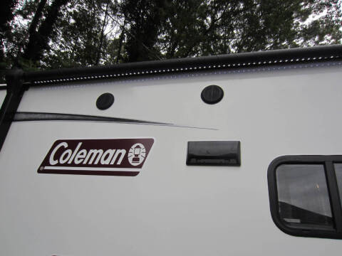 2021 Coleman Light Series 1805RB