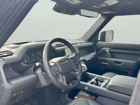 2025 Land Rover Defender 110 P400 S