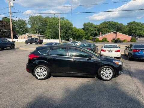 2017 Ford Focus Titanium