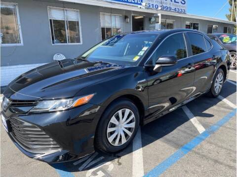 2018 Toyota Camry Hybrid for sale at AutoDeals in Hayward CA