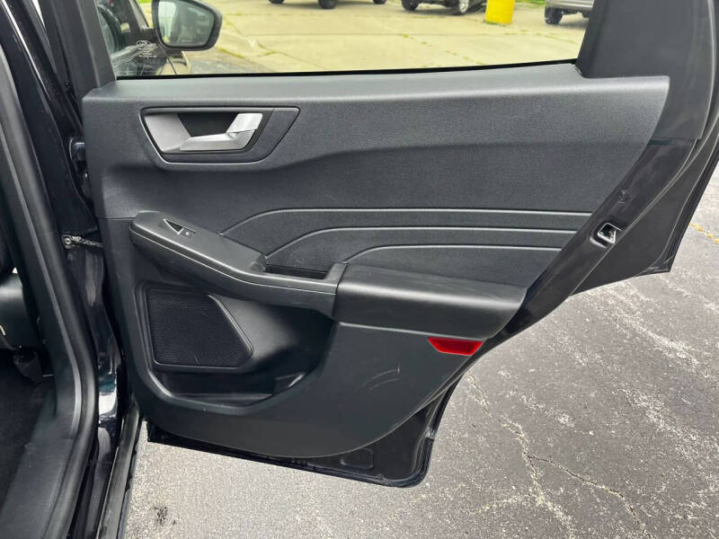 2021 Ford Escape SE