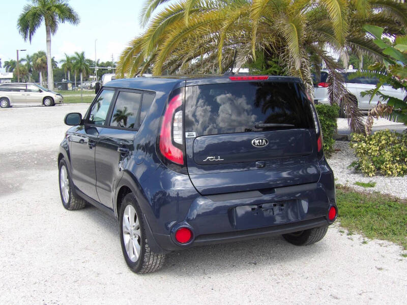 2016 Kia Soul +