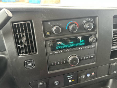 2024 GMC Savana 2500