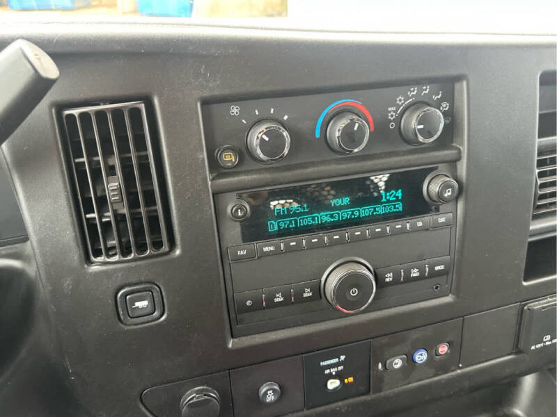 2024 GMC Savana 2500